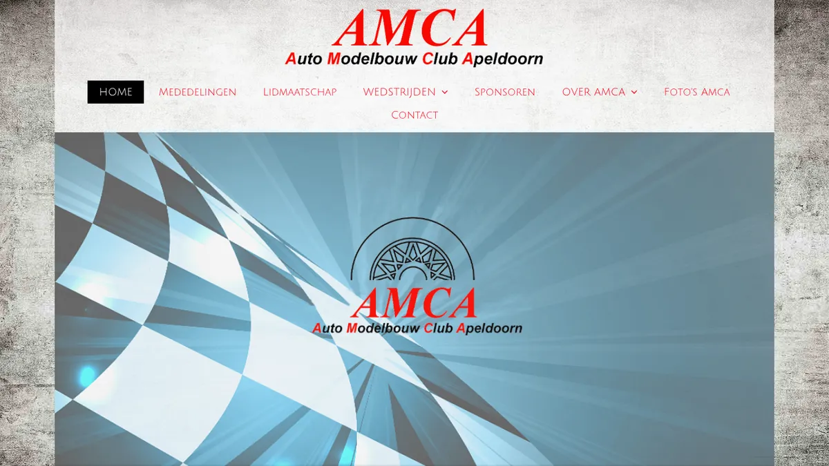 Voor: Oude website van een modelbouwvereniging, met klein menu en grote cookiemelding